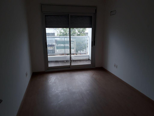 Imagen 7 de 16 de Apartamento Malvin Venta 1 Dormitorio Rivera Y Candelaria A Estrenar Terraza