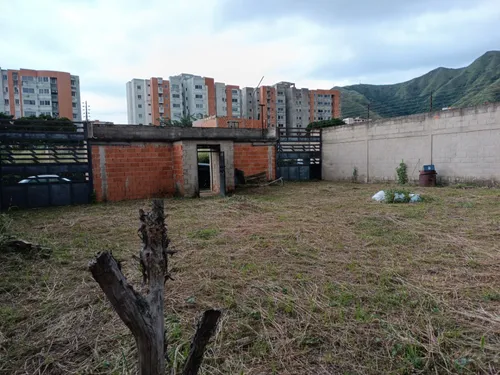 Terreno Residencial En Mañongo