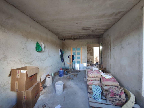 Sobrado Com Três Quartos Ampla Sala E Cozinha Prox. Ao Corpo De Bombeiros Do Sitio Cercado - So1233