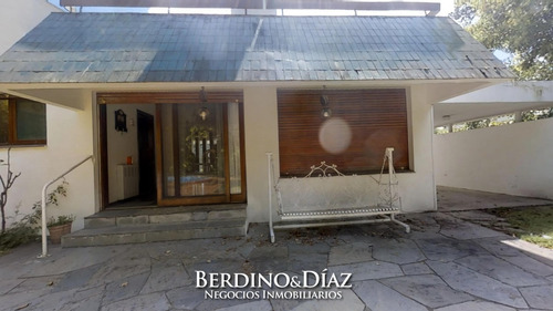 Imperdible Oportunidad En Playa Mansa A Tan Solo Metros Del Mar- Ref: 394