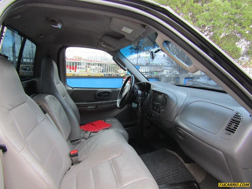 Ford F-150 Svt