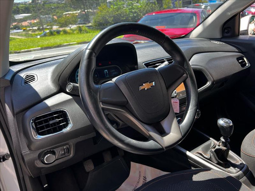 Chevrolet Onix Onix lt 1.4 Flex Manual