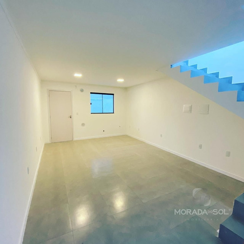 Imagem 5 de 7 de Casa Geminada Em Alto São Bento - Itapema - 4012