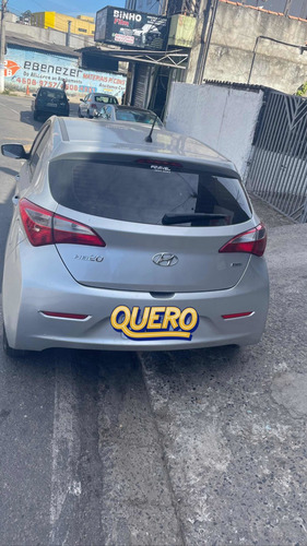 Imagem 10 de 13 de Hyundai Hb20 2015 1.0 Comfort Style Flex 5p