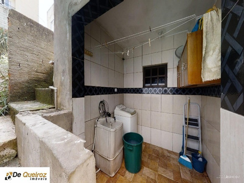 Imagem 18 de 20 de Casa Que Conta Com 90m2 De Área Construída. A Casa Possui Um Living Aconchegante, Com Belos Acabamentos, Principalmente No Teto. O Living Leva Ao Prim - A13930 - 69801408