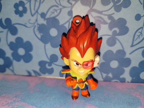 Figura Vegeta Dragon Ball Llavero Esfera Sorpresa Db