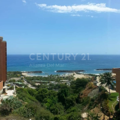 Imagen 10 de 12 de Espectacular ,amplio Y Remodelado Apartamento Impactante Vista Al Mar ,al Lado Del Hotel Marriot