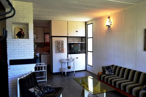 Imagen 2 de 13 de Casa A La Venta En Playa Mansa, Ph 2 Dorm