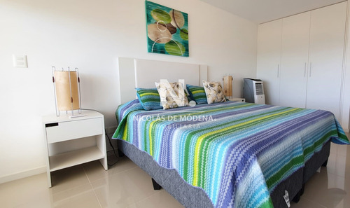 Vende Apartamento Con 2 Dormitorios En Mansa.