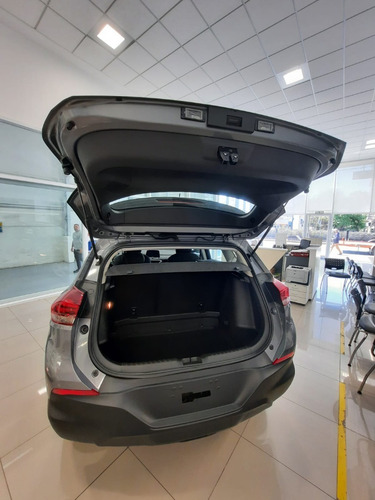 Imagen 14 de 15 de Chevrolet Tracker At 1.2 Turbo Fs