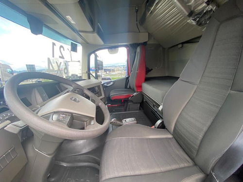 Imagem 12 de 19 de Volvo Fh 540 6x4 Globetrotter Ano 2021 Traçado Bordo