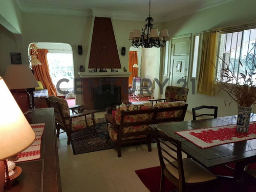 Imagen 13 de 24 de Venta Casa Quinta-5 Ambientes-quincho/pileta