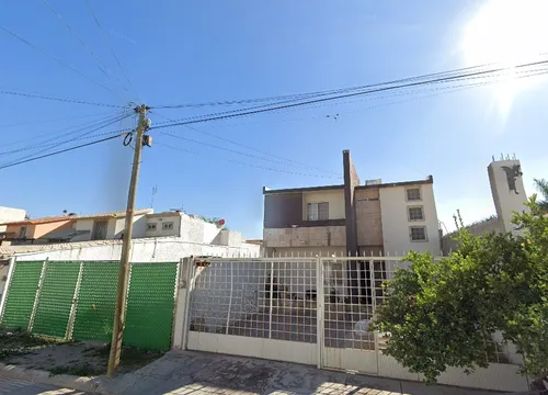Casa En Venta En Colonia San Felipe, Torreón, Coah.