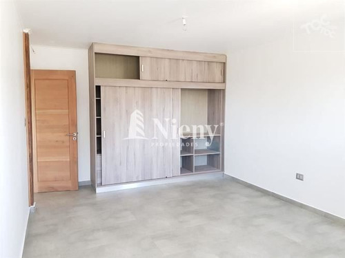 Casa En Venta De 6 Dorm. En Machalí, Condominio Doña Matilde