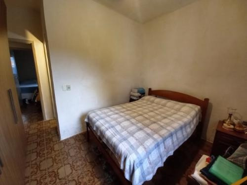 Imagem 8 de 14 de Casa Lote Inteiro Com 2 Quartos Em Itanhaém/sp