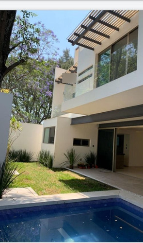 Casa En Privada En Jardines De Delicias, Cuernavaca, Morelos