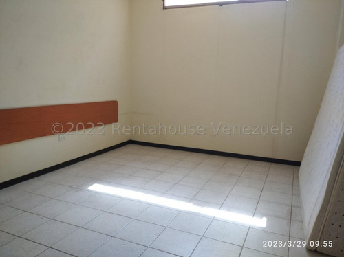 Local En Alquiler En La Candelaria 23-31469 Yf