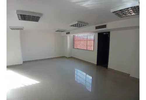 Arriendo De Local U Oficina En El Prado.