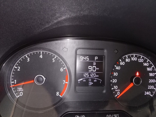 Volkswagen Polo Comfortline 1.6 16v Tip 4p