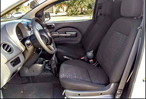 Imagem 8 de 10 de Fiat Fiorino 2015 1.4 Flex 4p