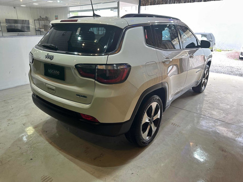 Imagen 22 de 25 de Jeep Compass 2019 2.4 Longitude