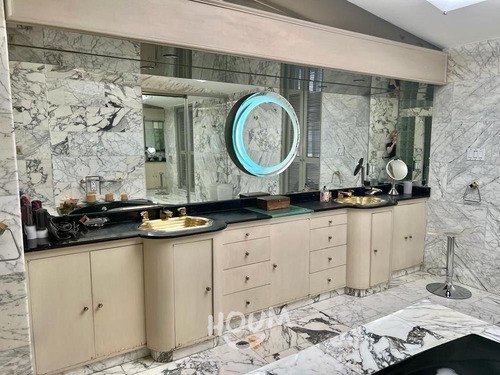 Casa En Bosque De Las Lomas, Miguel Hidalgo Con 4 Recámaras, 731 M², Id: 142607