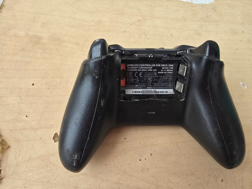 Controlador De Joystick Microsoft Xbox One (Usado)