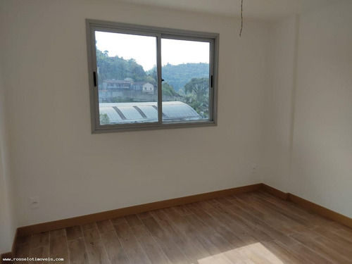 Imagem 9 de 15 de Apartamento Para Venda Em Teresópolis, Tijuca, 3 Dormitórios, 1 Suíte, 3 Banheiros, 2 Vagas - Ap567_1-1952930