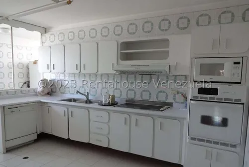 Altamira, Caracas Mls #24-6855