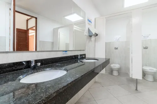 Oficina En Arriendo En Sagrado Corazón. Cod A6587
