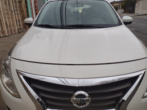 Imagem 9 de 15 de Nissan Versa