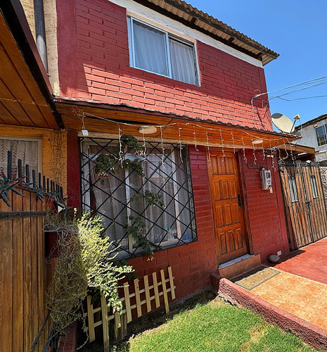 Se Vende Casa Ubicado En Maipú, Villa San Luis.