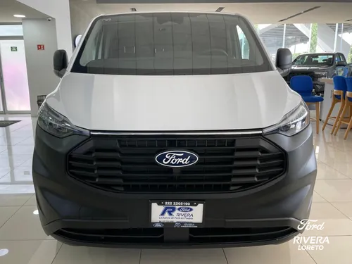 Ford Transit Custom Van Larga