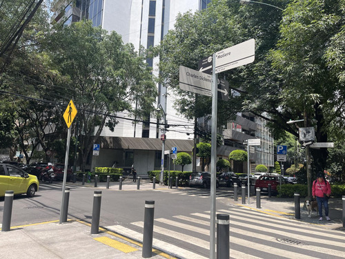 Local Comercial En Renta En Polanco Ii Sección, A Pie De Calle