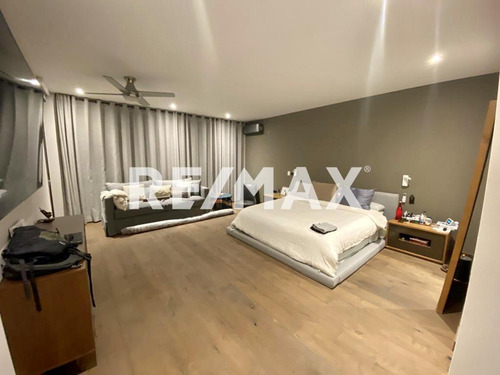Casa En Venta En Condominio Altozano