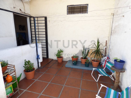Imagen 7 de 18 de Oportunidad! Ph De 3 Ambientes Al Frente Con Patio Y Balcón -villa Pueyrredón