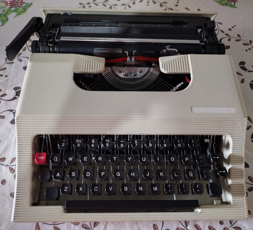 Maquina De Escribir Marca Underwood