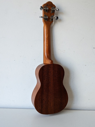 Imagen 5 de 7 de Ukelele Soprano Electroacustico Ibanez Uks10 Con Funda