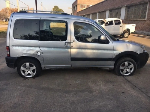 Imagen 6 de 10 de Peugeot Partner Patagonica 1.6n Vtc Plus