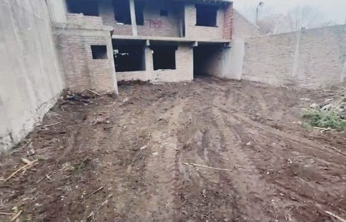 Lote Monte Grande Con Obra Estructural Avanzada Al Frente En 2 Plantas Dueño Directo 10x27,5