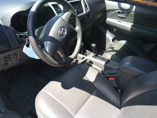 Imagen 10 de 15 de Toyota Hilux
