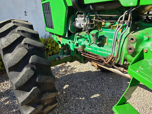 Trator John Deere 5403 - Ano 2003 - 4x4 Traçado