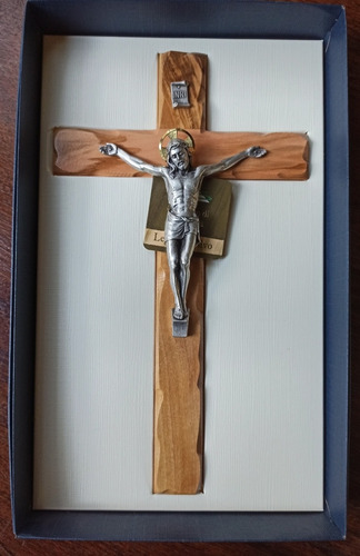 Imagen 1 de 8 de Cruz Crucifijo Madera Olivo Y Cristo Metal Italiano 28 Cm