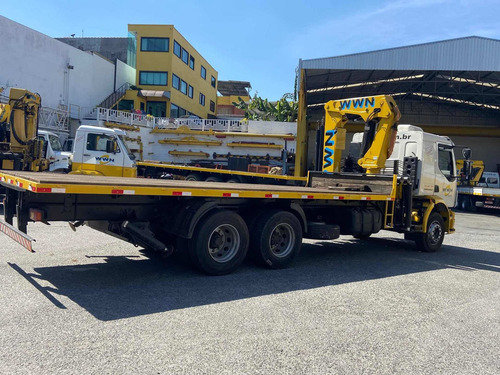 Imagem 4 de 7 de Volvo Vm 260 6x2