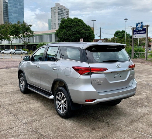 Toyota - Sw4 2.8 Tdi Srx 4x4 Aut. 7 Lugares. 2020