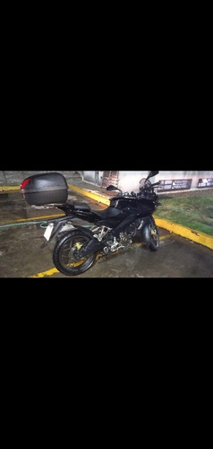 Rouser As 200