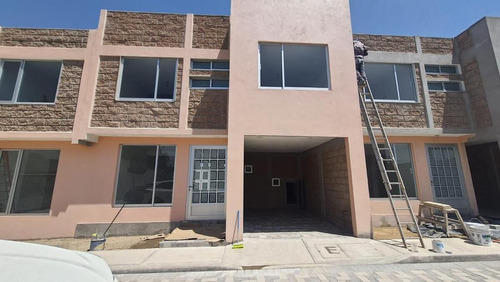 Casa Nueva En Renta En Una Privada De Toluca Con Jardin