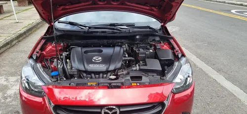 Mazda 2 TOURING AT 1.5
