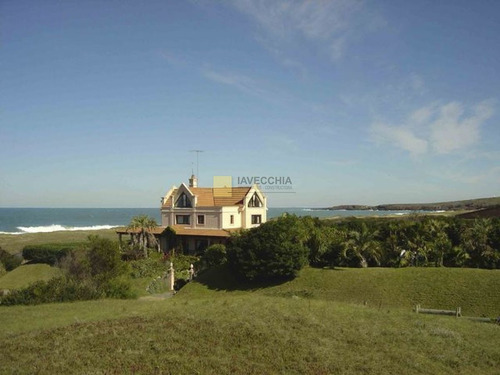 Imagen 2 de 30 de Venta De Casa De 5 Dormitorios En Las Grutas Frente Al Mar