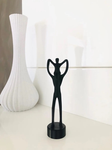 Imagem 3 de 3 de Enfeite Decorativo Sala Estátua Pai E Filho - Decoração Casa